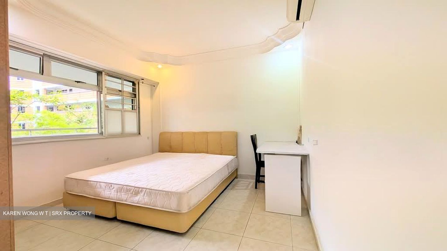 Blk 160 Pasir Ris Street 13 (Pasir Ris), HDB Executive #574553641